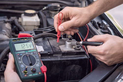 Sprawdzenie akumulatora samochodowego
